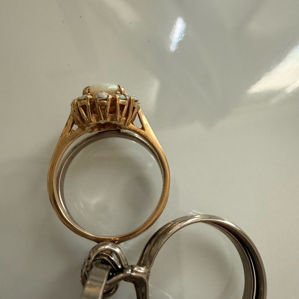 Vintage 14k Gold Opal Ring ( NO bundle discounts please) - Picture 7 of 11